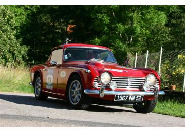 La superbe Triumph TR4 de Philippe CHAMPION - Laure BERDA 